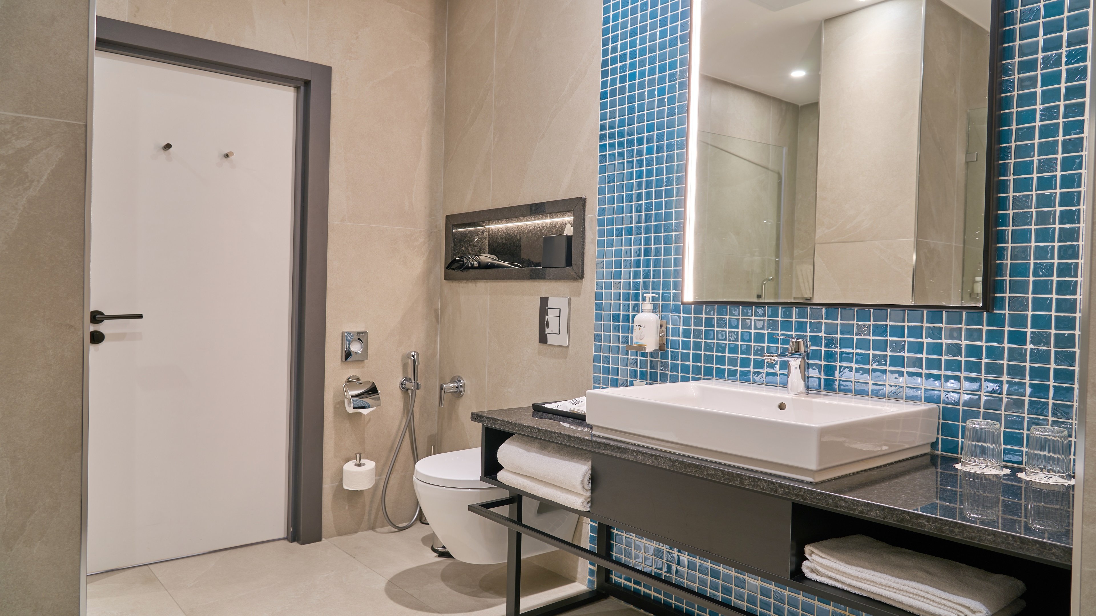 Holiday Inn Tashkent City 49/50