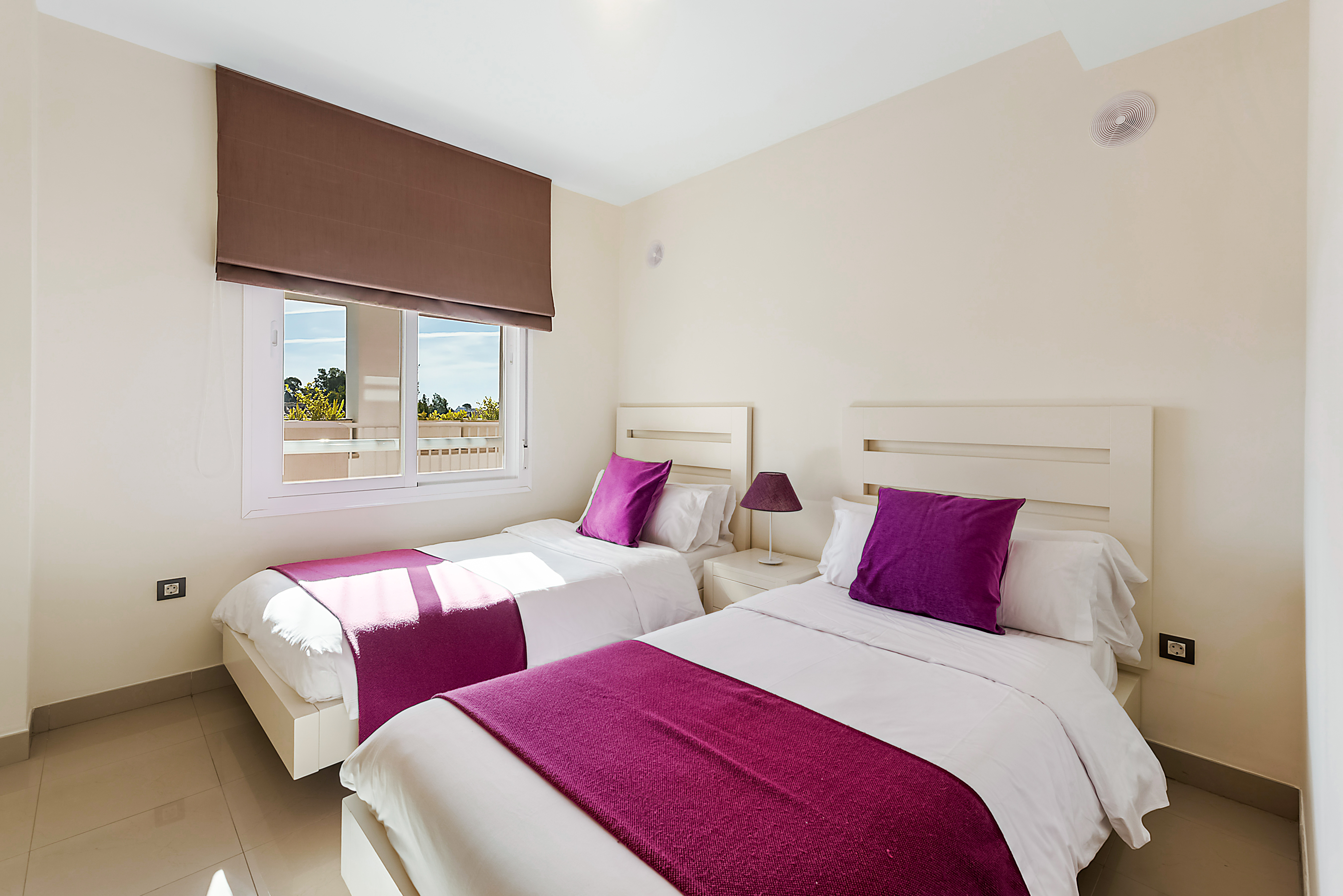 2 Bedrooms, Apartment