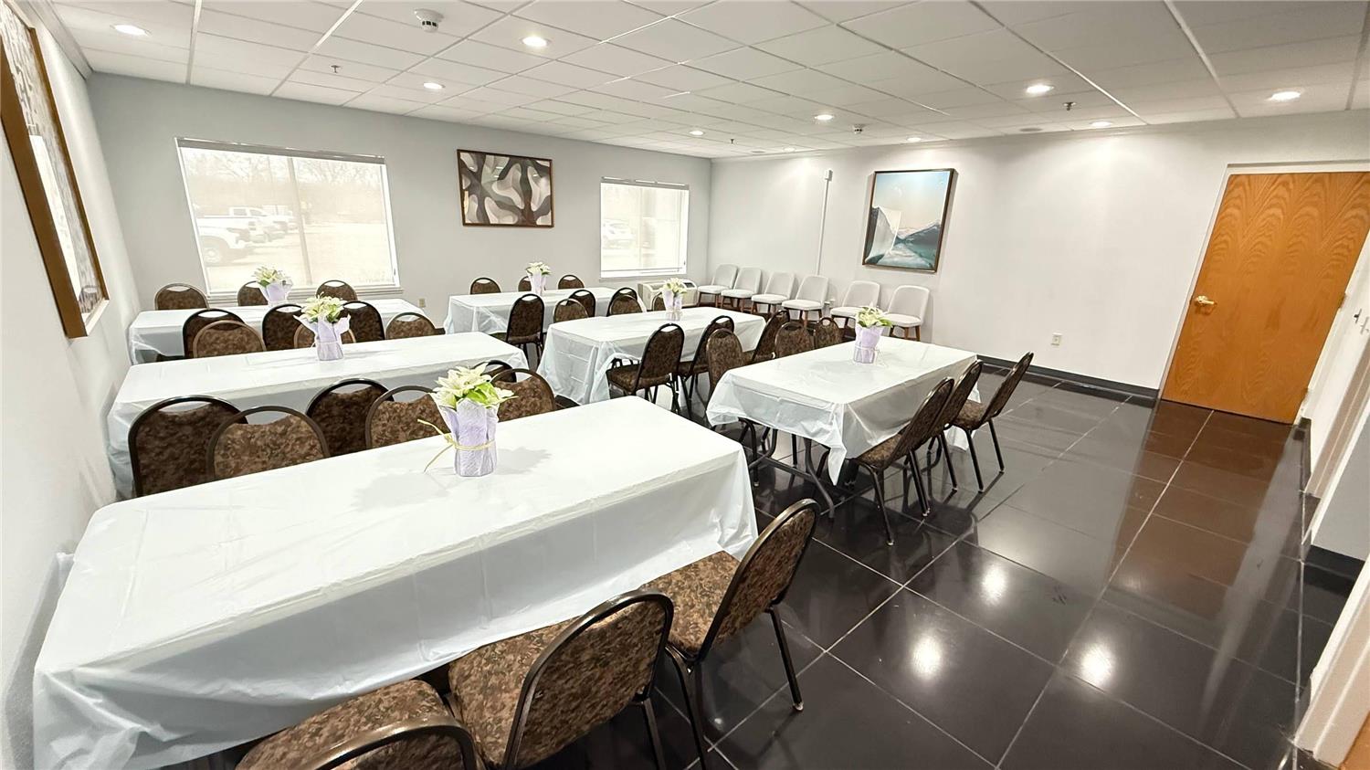 Comfort Inn & Suites Madison East - Monona 6/13