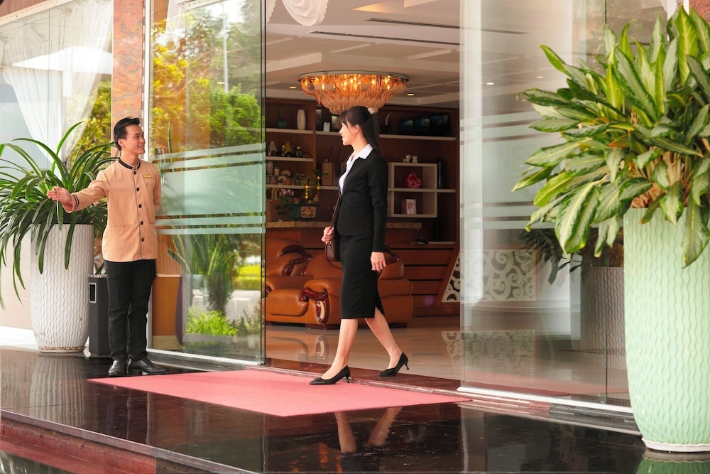 Nesta Hotel 14/64