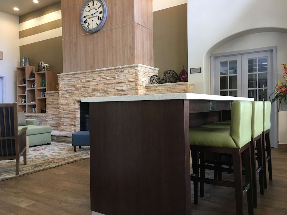 MainStay Suites Orange County John Wayne Airport 6/57