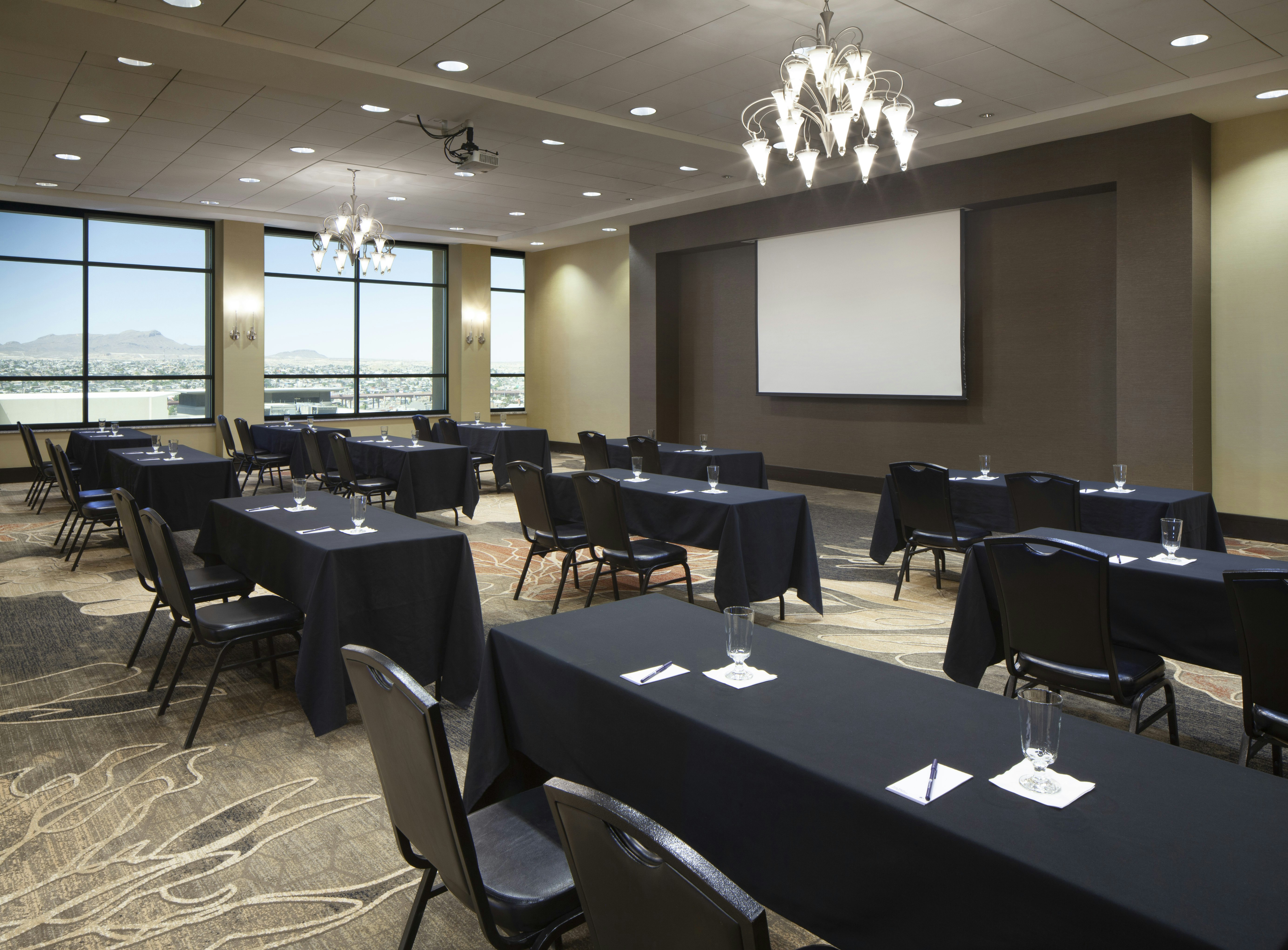 DoubleTree by Hilton El Paso Downtown 35/50