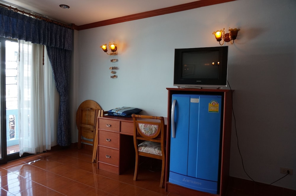 Dee-Lek Guesthouse And Restaurant 20/24