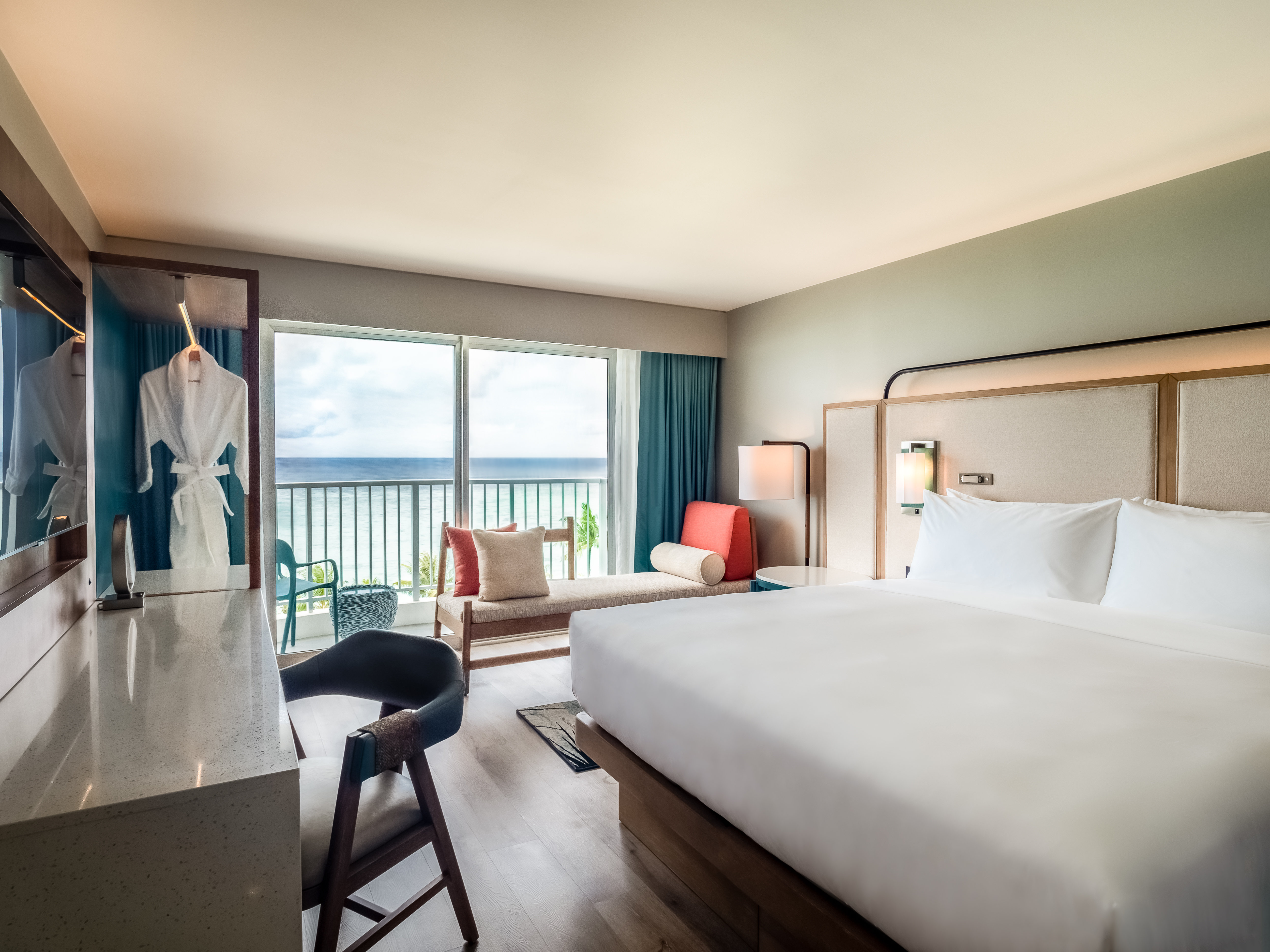 Crowne Plaza Resort Guam 20/95