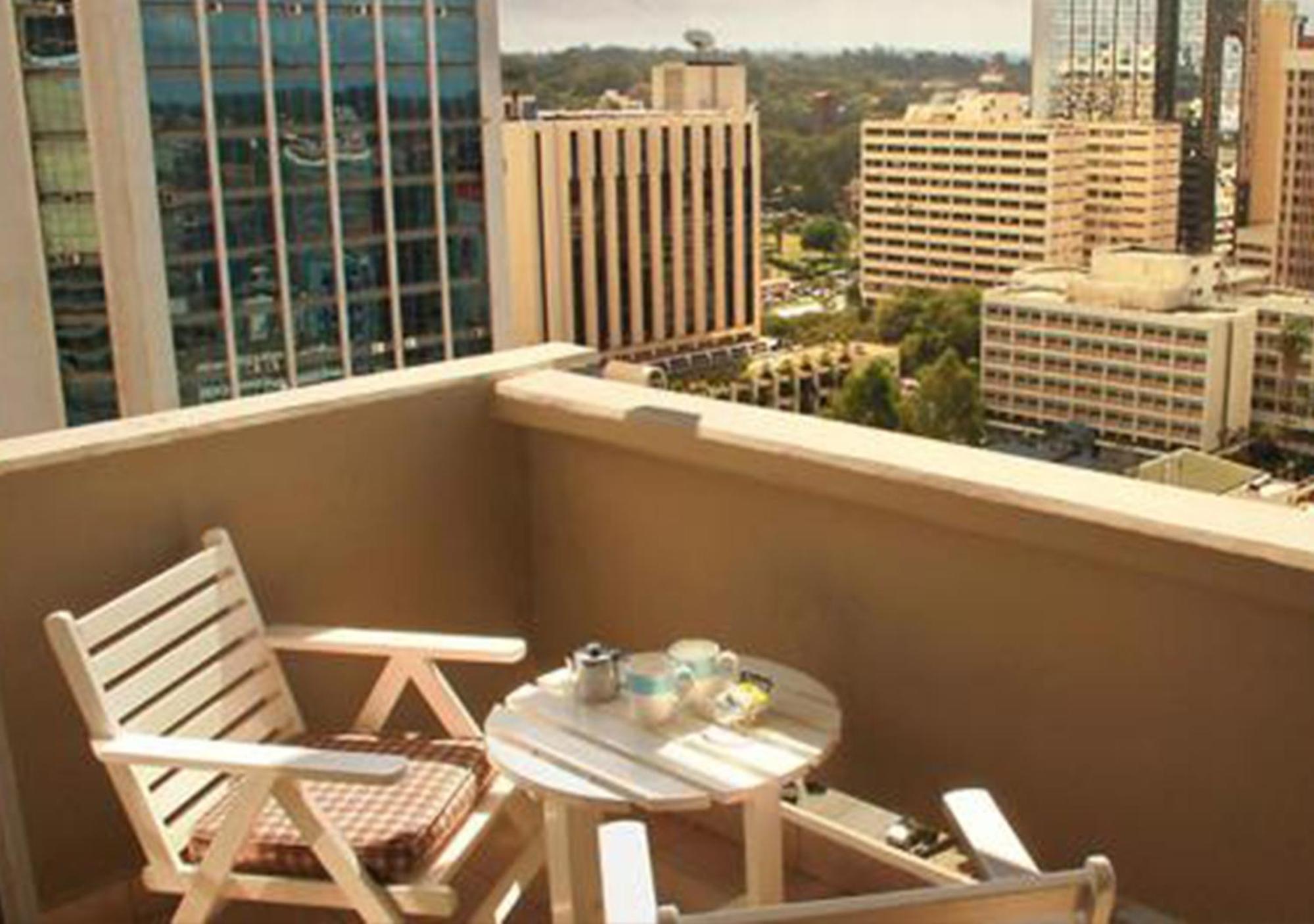 JAMBO CHESTER HOTEL AND SUITES 19/21