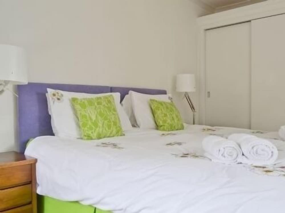 Crieff Armoury Luxury Self Catering Apartment 11/36