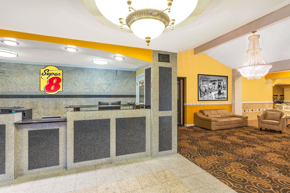 Aqua Vista Resort Hotel 8/49