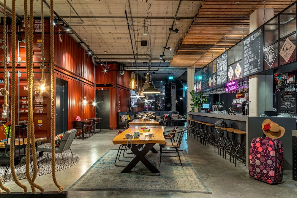 Moxy Amsterdam Houthavens 48/58