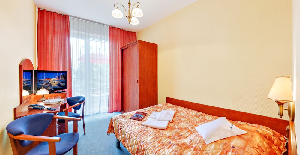Standard, Single, Single Bed