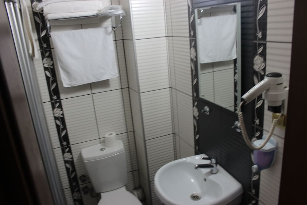 Konak Hotel 35/39