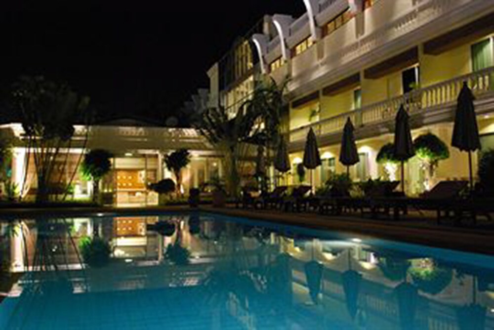 Wind Mill Resort 7/72