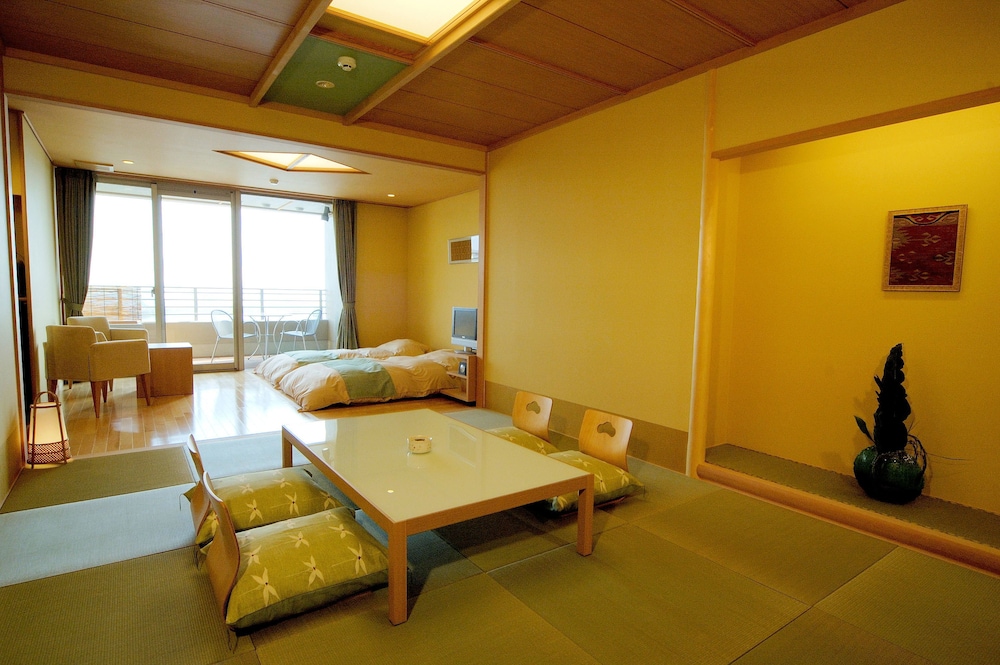 Biwako Ryokusuitei 27/50