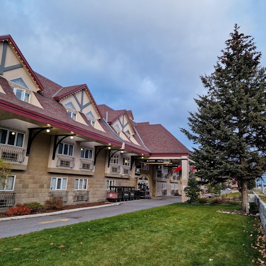 Canmore Inn Suites 24/24