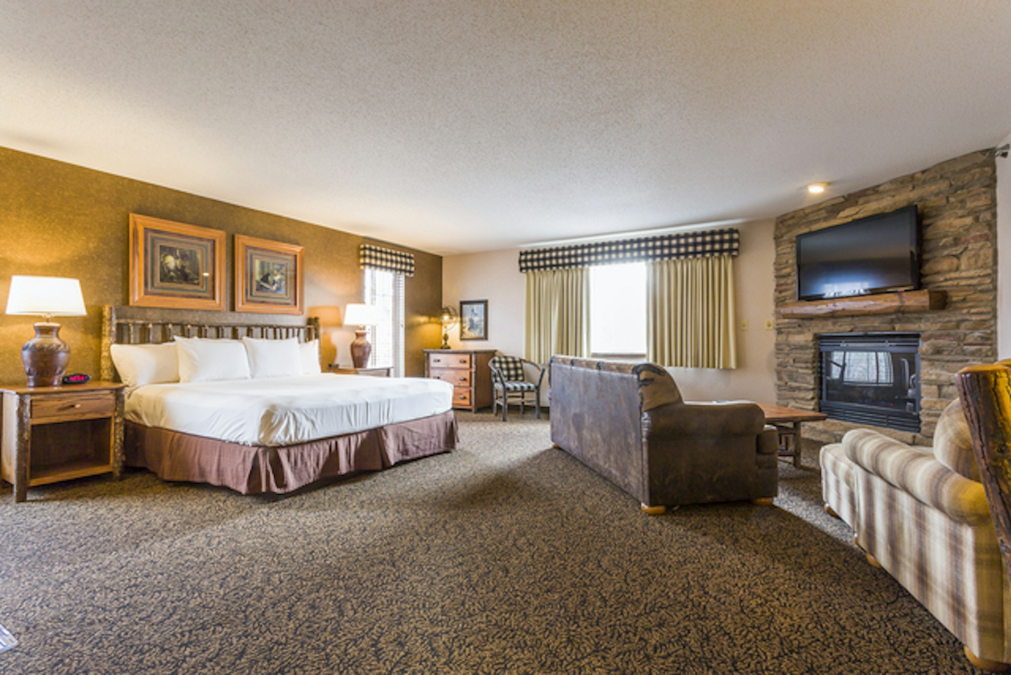 Theme, Suite, Jetted Tub