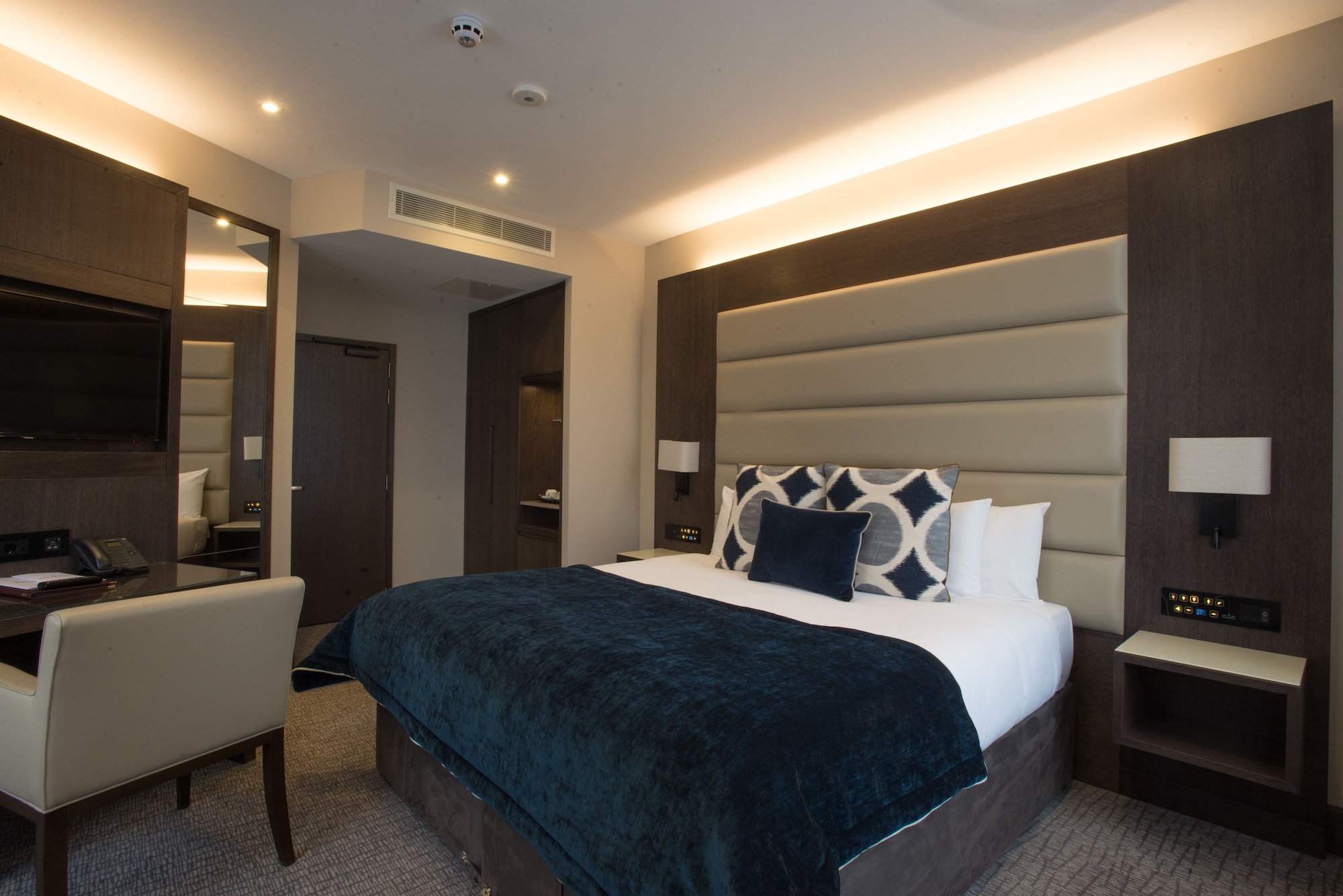 JUNIOR, DOUBLE OR TWIN BED