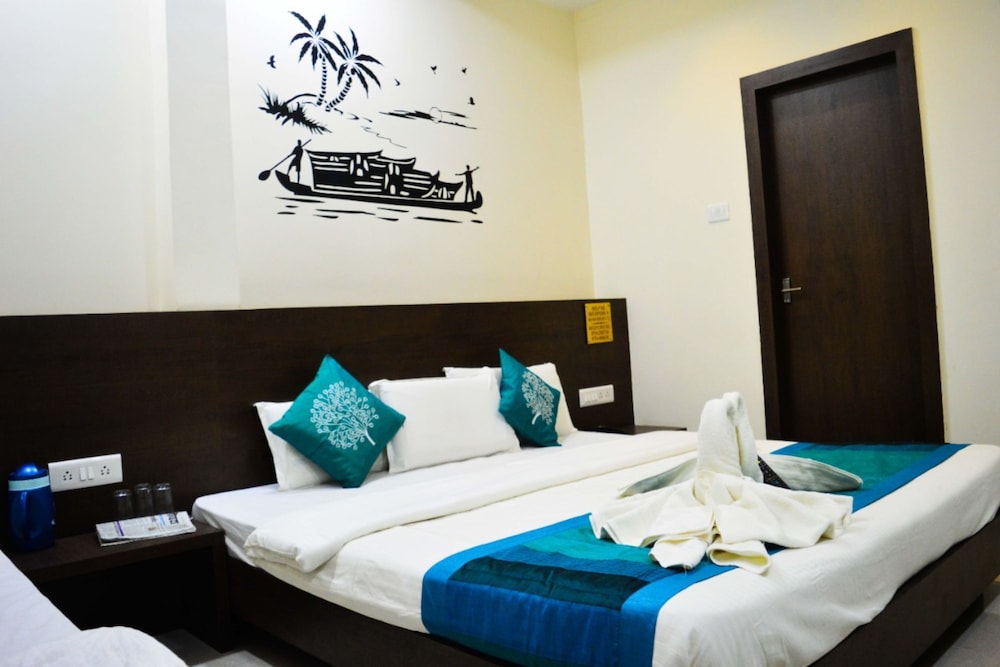 Oyo 4116 Hotel Satyug 5/25