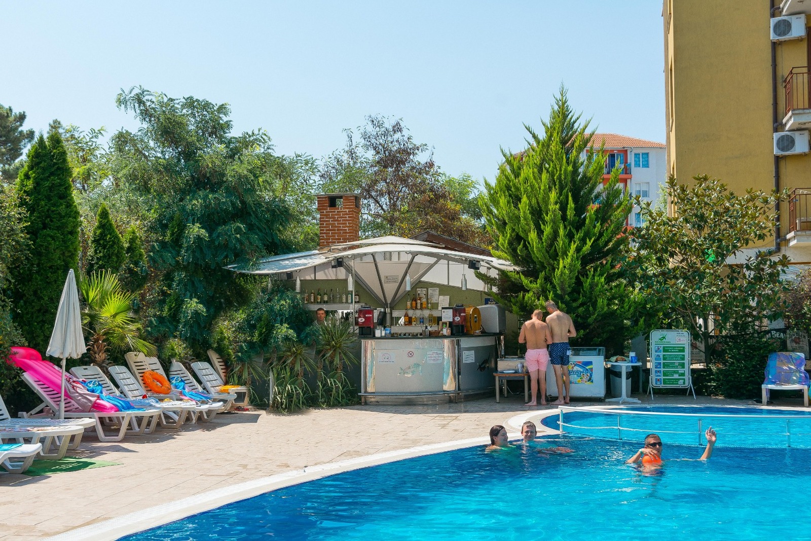 Hotel Dalis 33/40