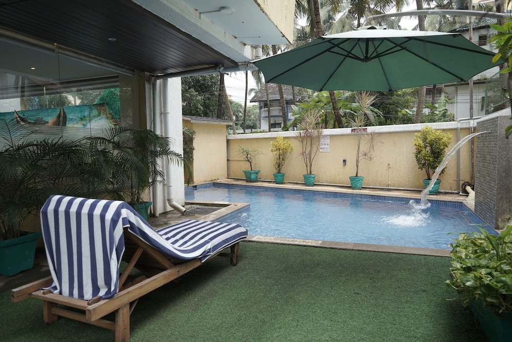 Zip by Spree Hotels Hyde 40/46