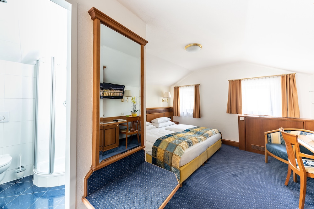 Hotel Mondschein 11/33