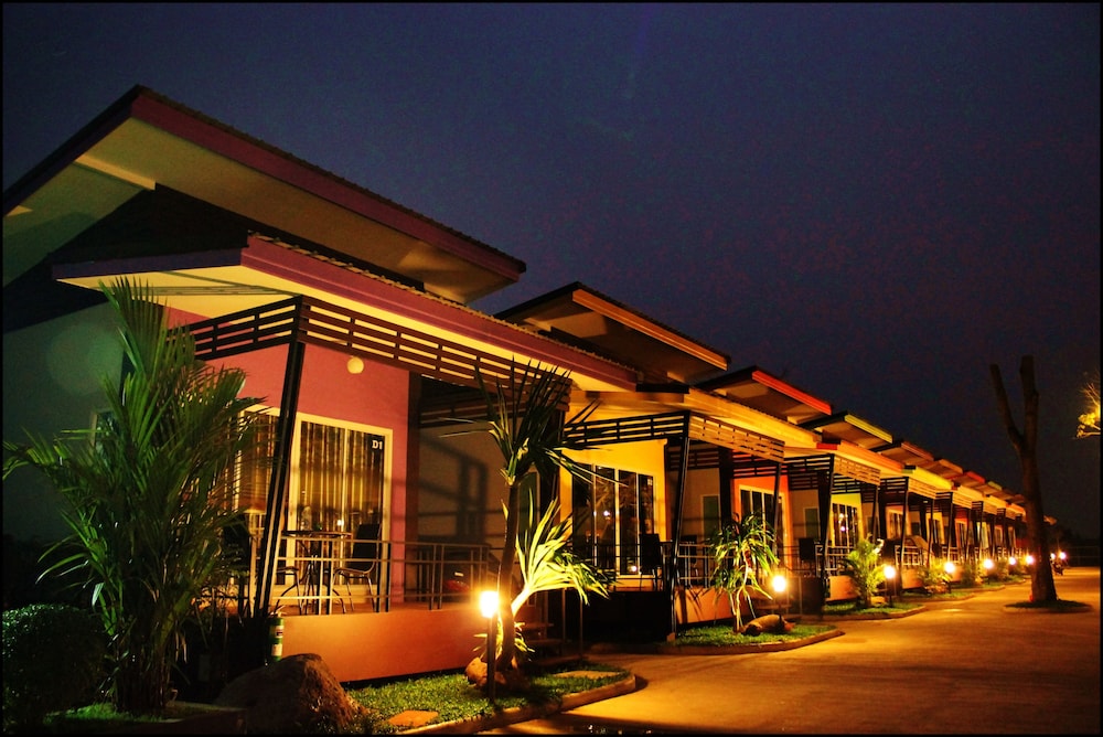 D-Sine Resort 3/100