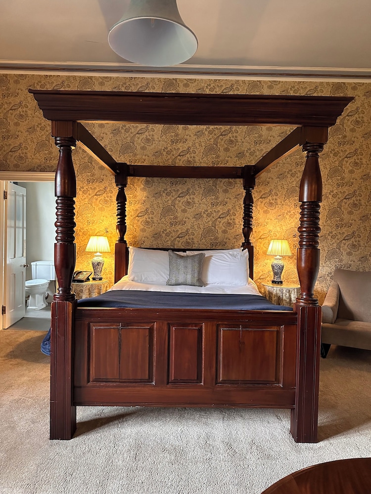 Grafton Manor 13/42