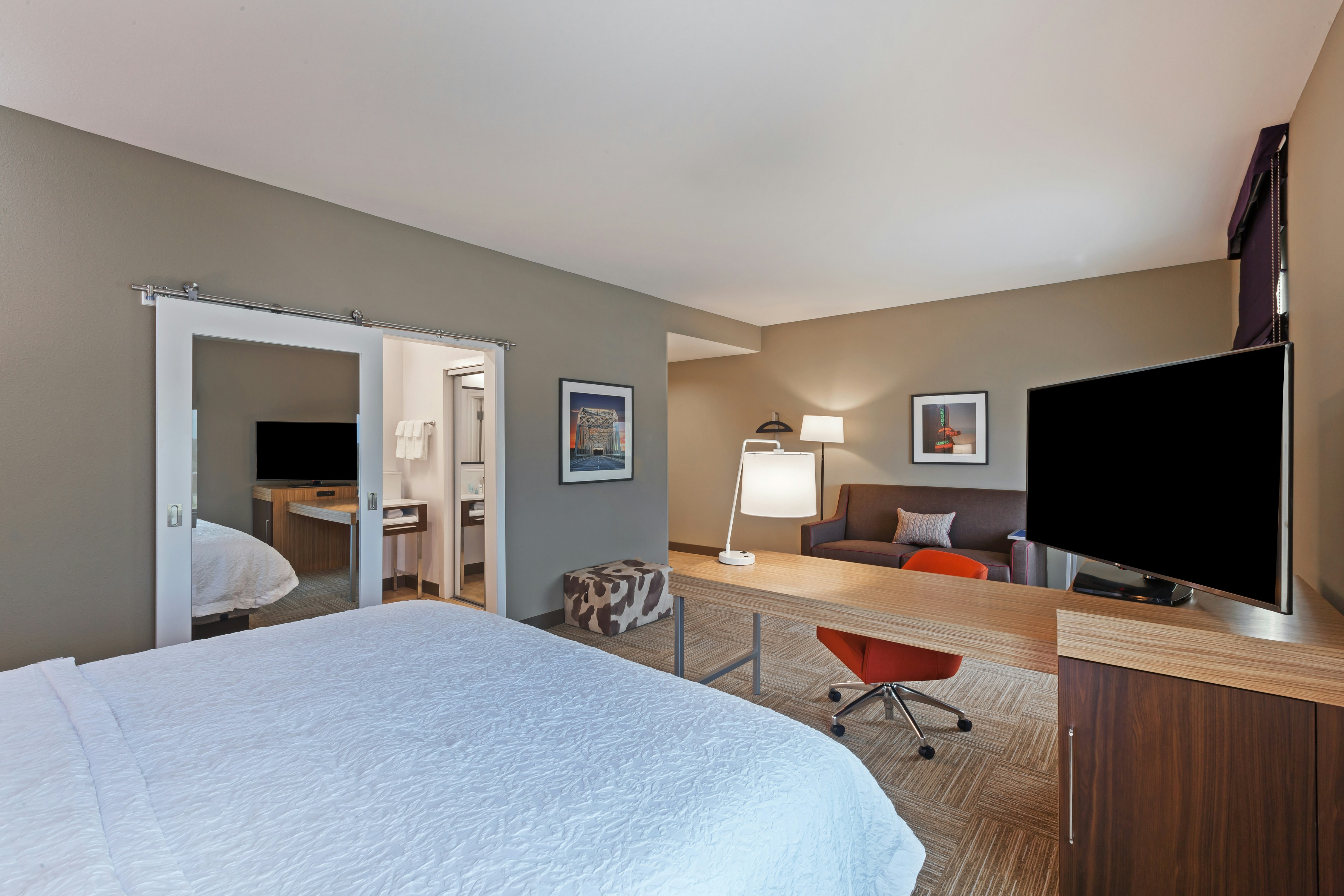 STUDIO, SUITE, KING BED, ACCESSIBLE