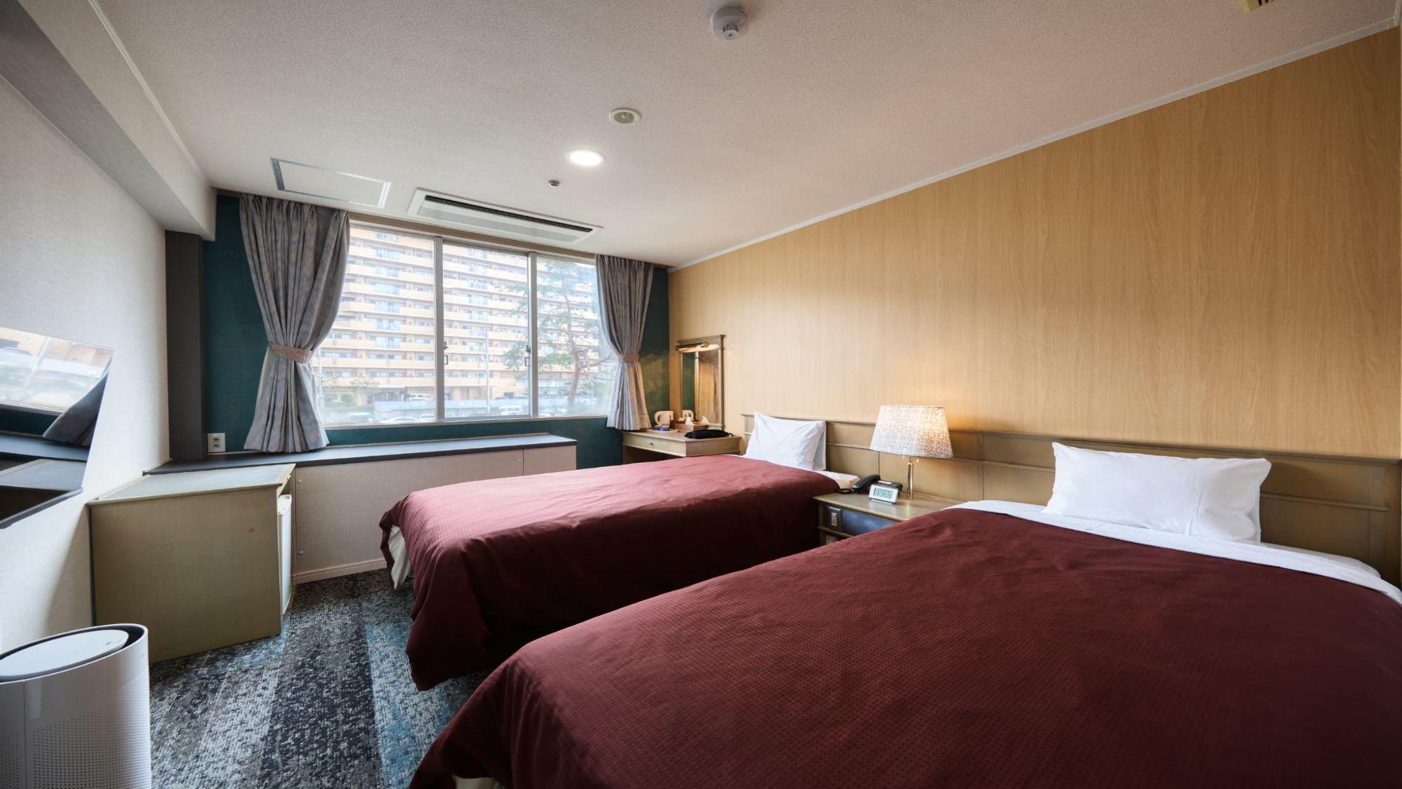 Standard, Twin Beds, Smoking Type Not Guaranteed