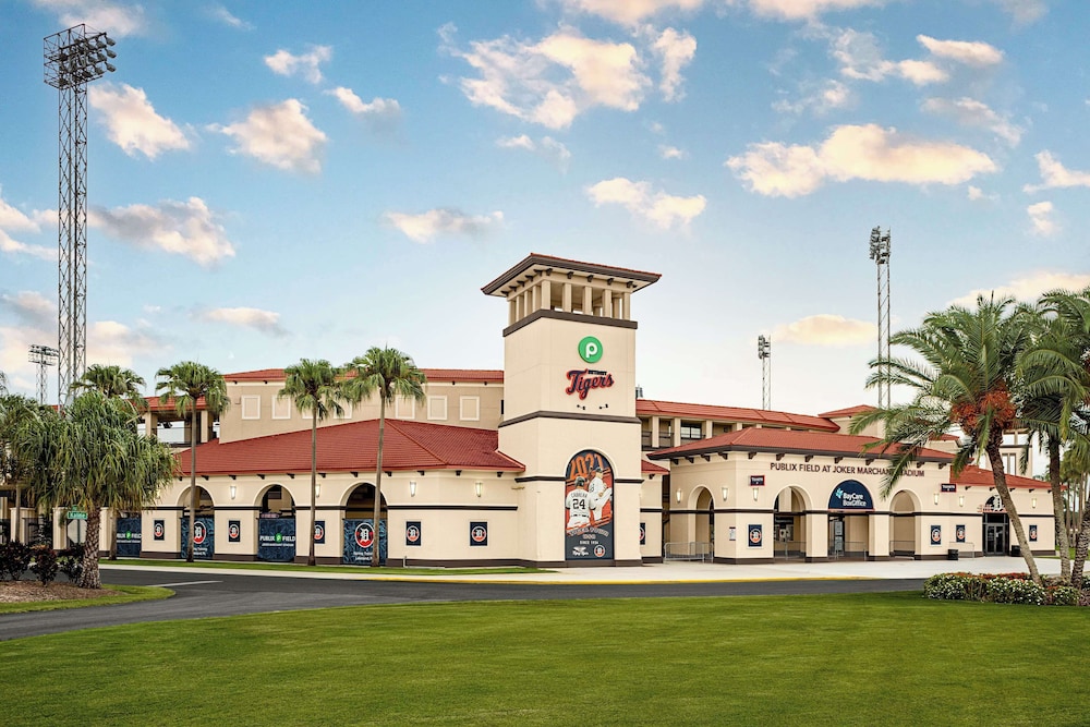 Hyatt Place Lakeland Center 58/63