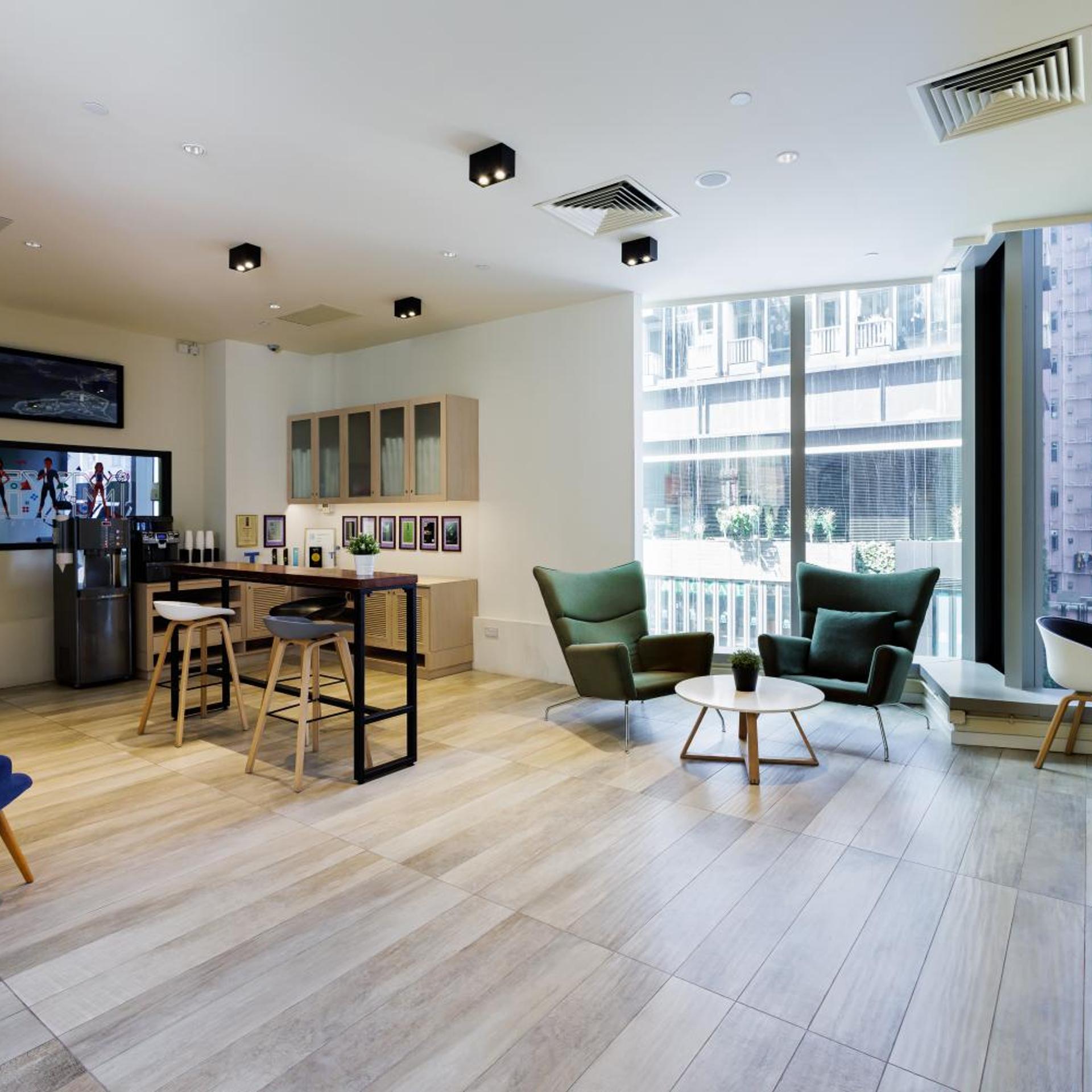 The Beacon Hongkong 40/50