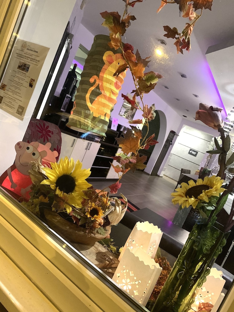 Boutique Hotel Goldene Henne 11/58