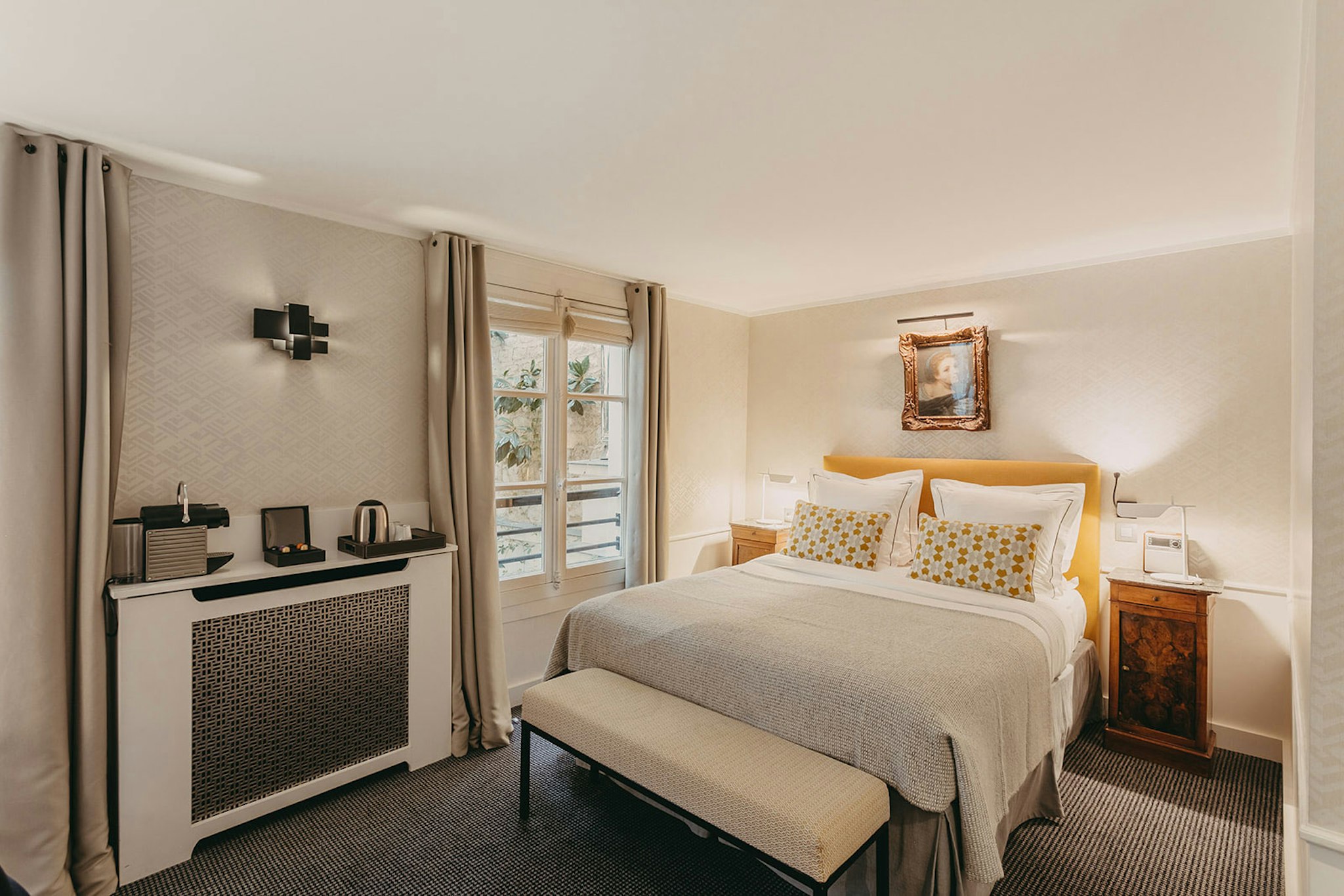 Hotel D Orsay 37/70