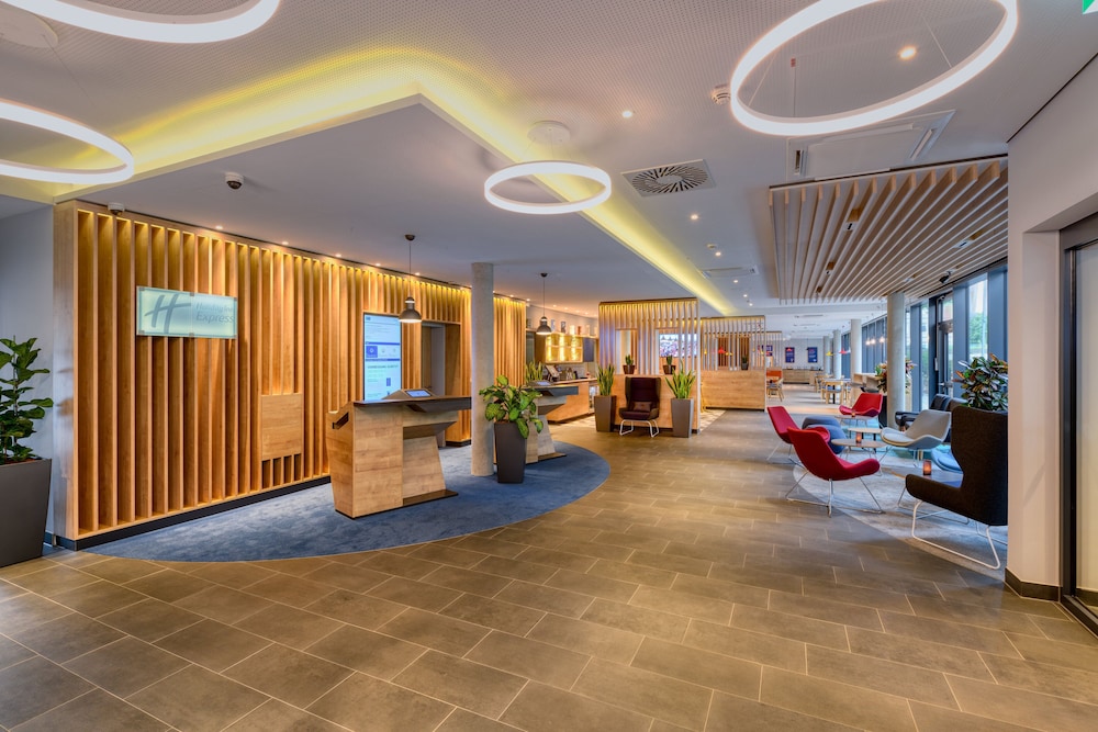 Premier Inn Gottingen 11/64