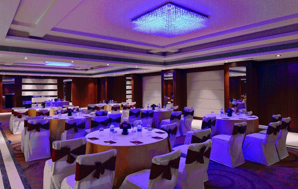 Lords Plaza Jaipur 35/42