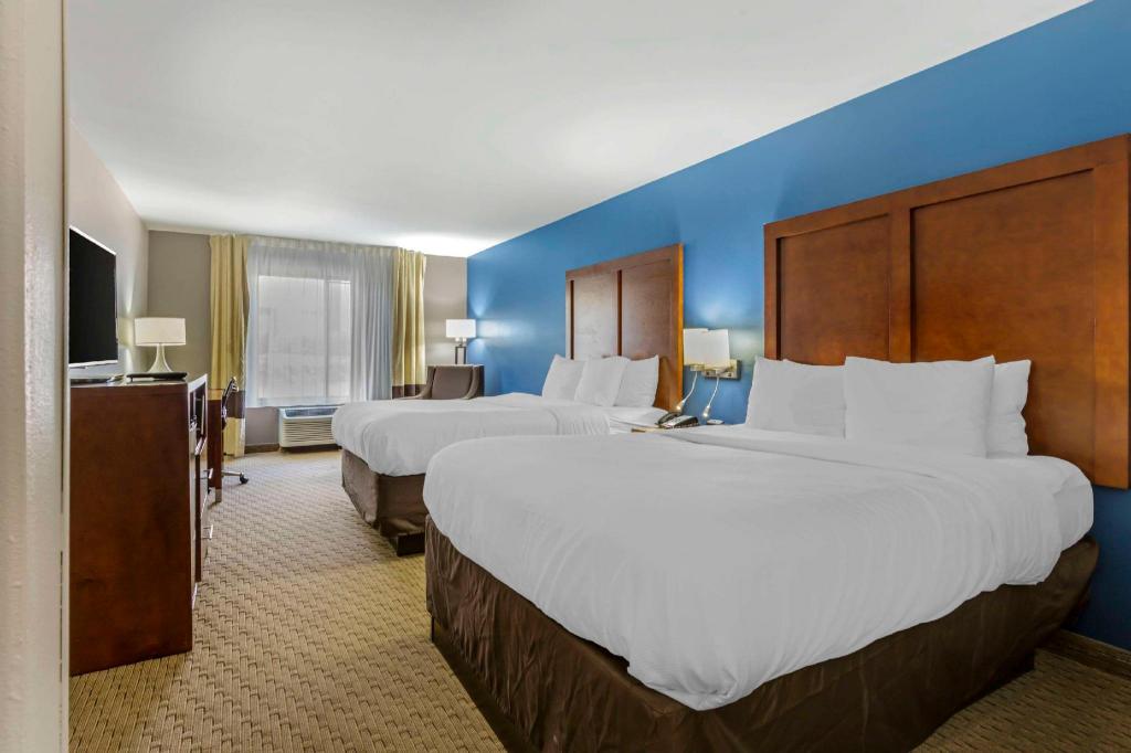 Upgrade, 2 Queen Beds
