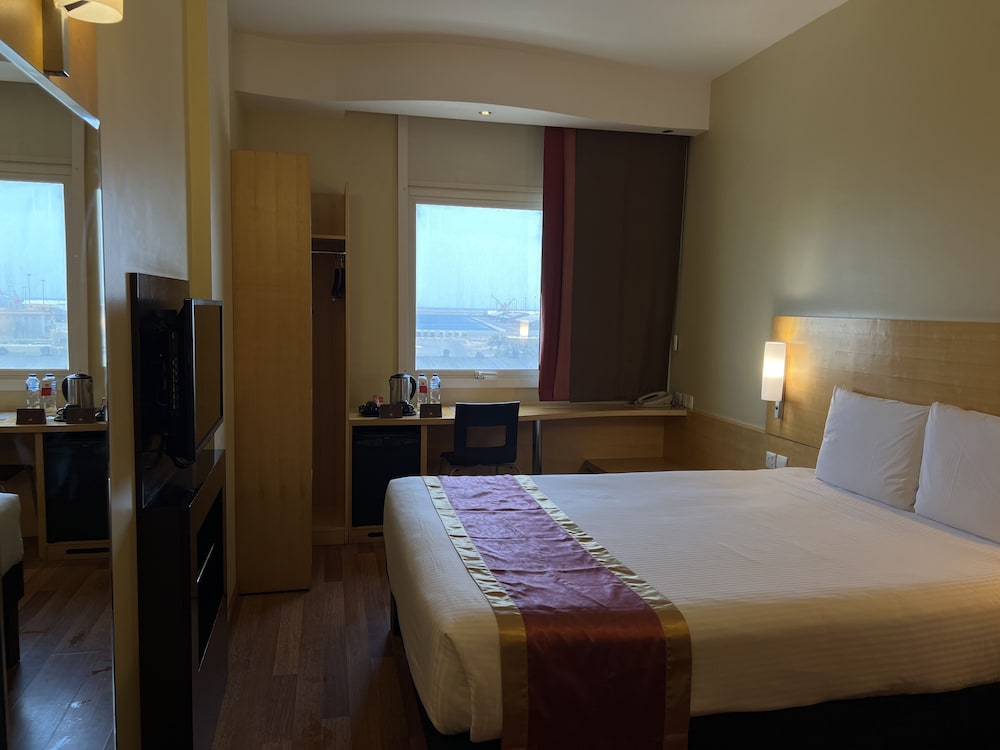 فندق إيبيس ينبع(Ibis Yanbu) 12/75