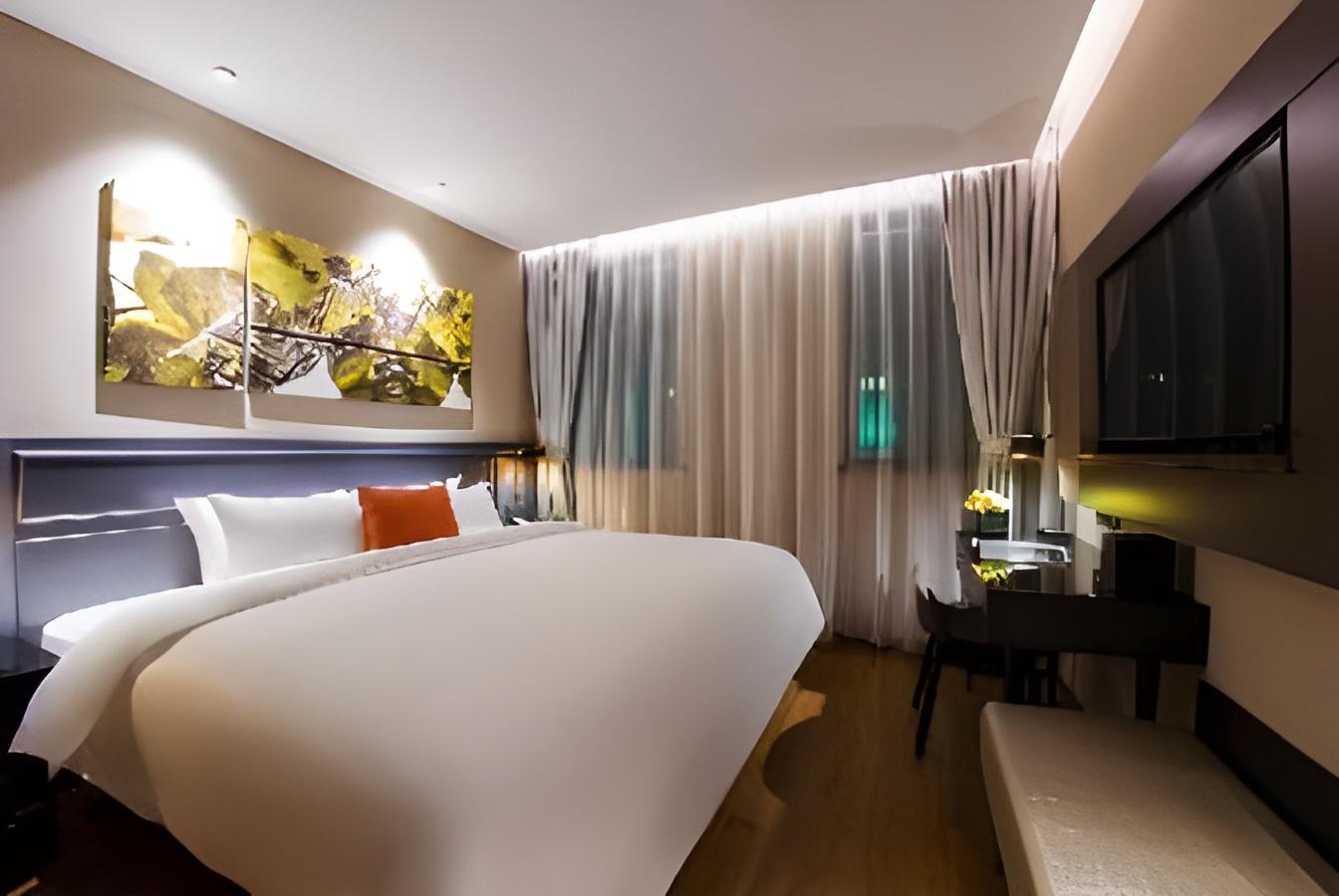 Superior King Bed Room