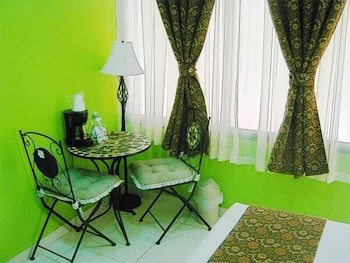 Hotel Esmeralda's 28/31