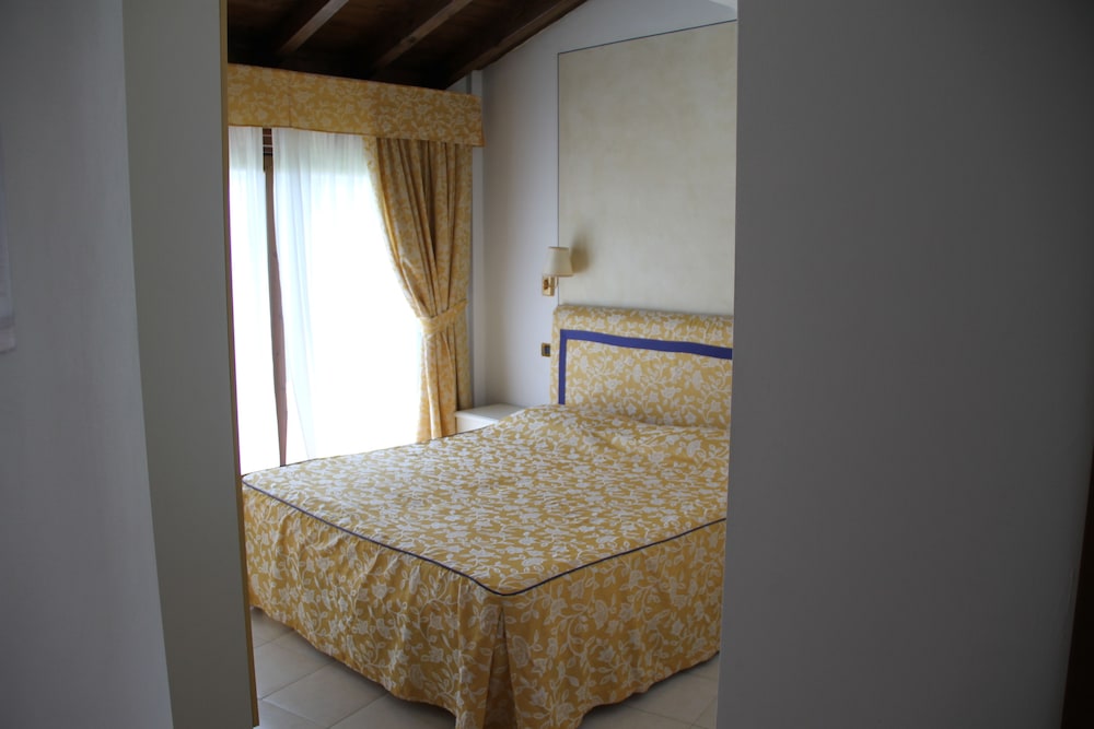 Le Corti Del Lago photo2