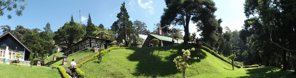 Puncak Pass Resort 64/76