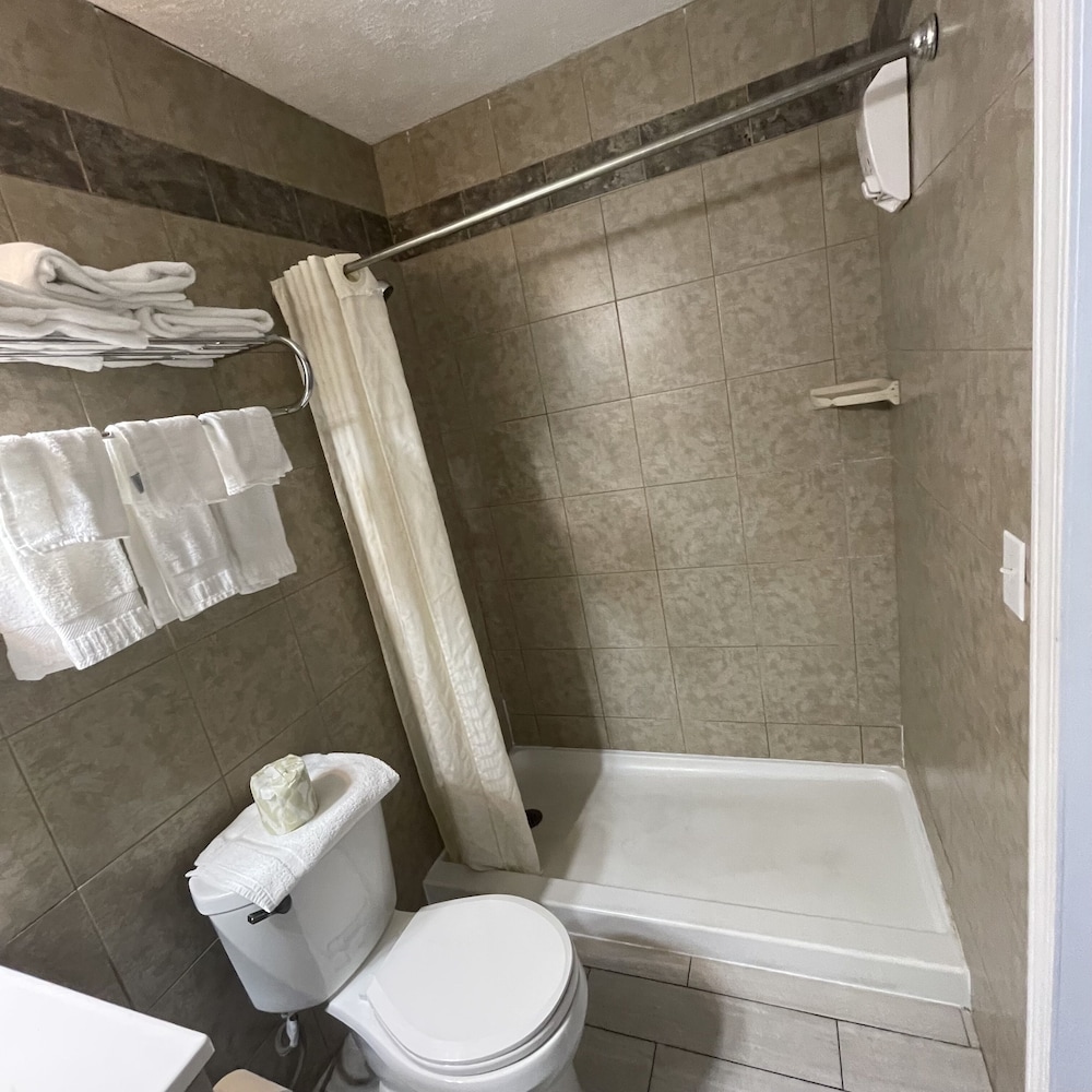 Country Town N Suites 34/65