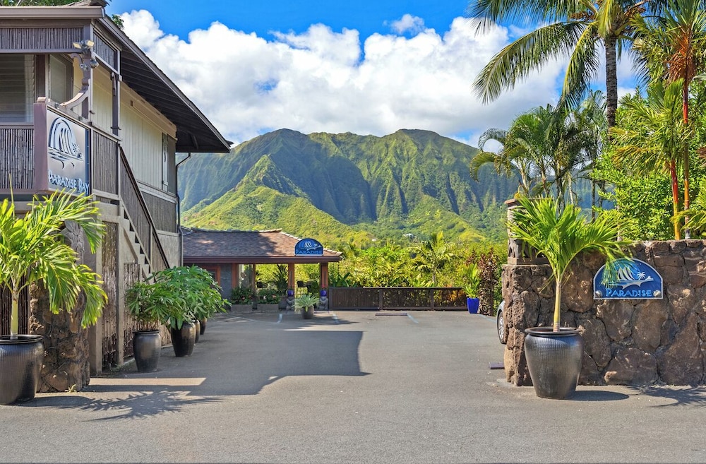 Paradise Bay Resort 66/74