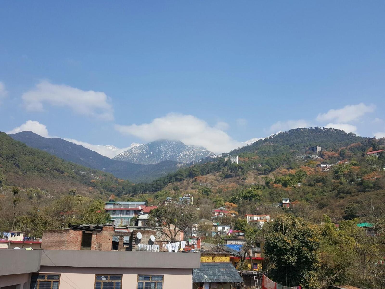Oyo 10820 Hotel Nature's View 66/68