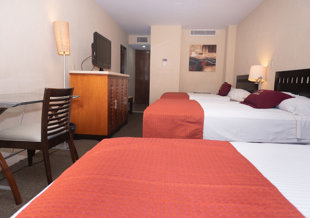 Hotel Victoria Poza Rica 6/54