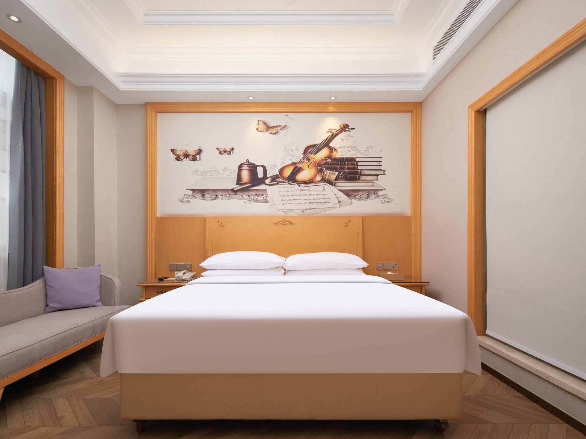 Vienna International Hotel (Wuhan Hanxi) 42/66