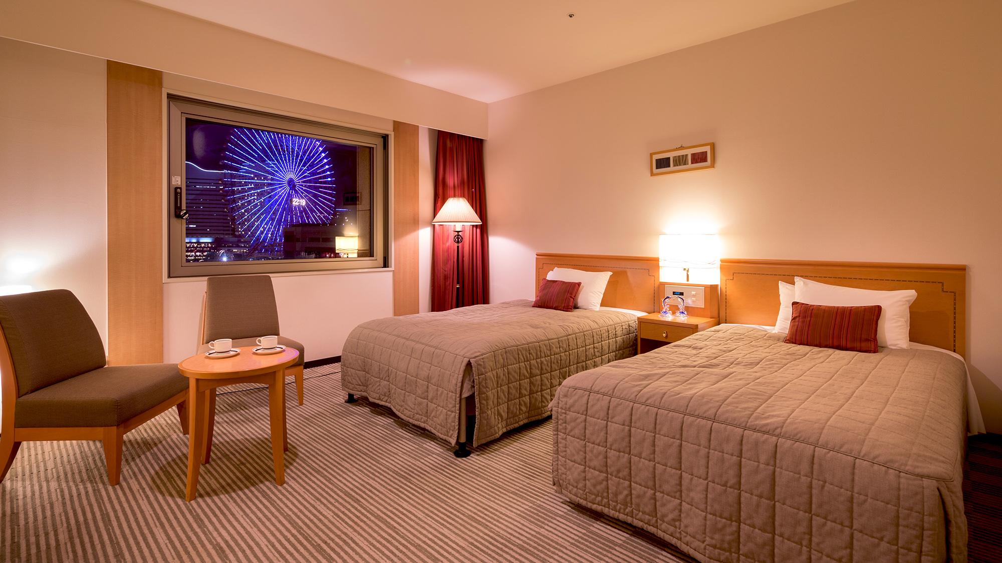 Standard, Twin Beds, Ferris Wheel View, Night View, Smoking