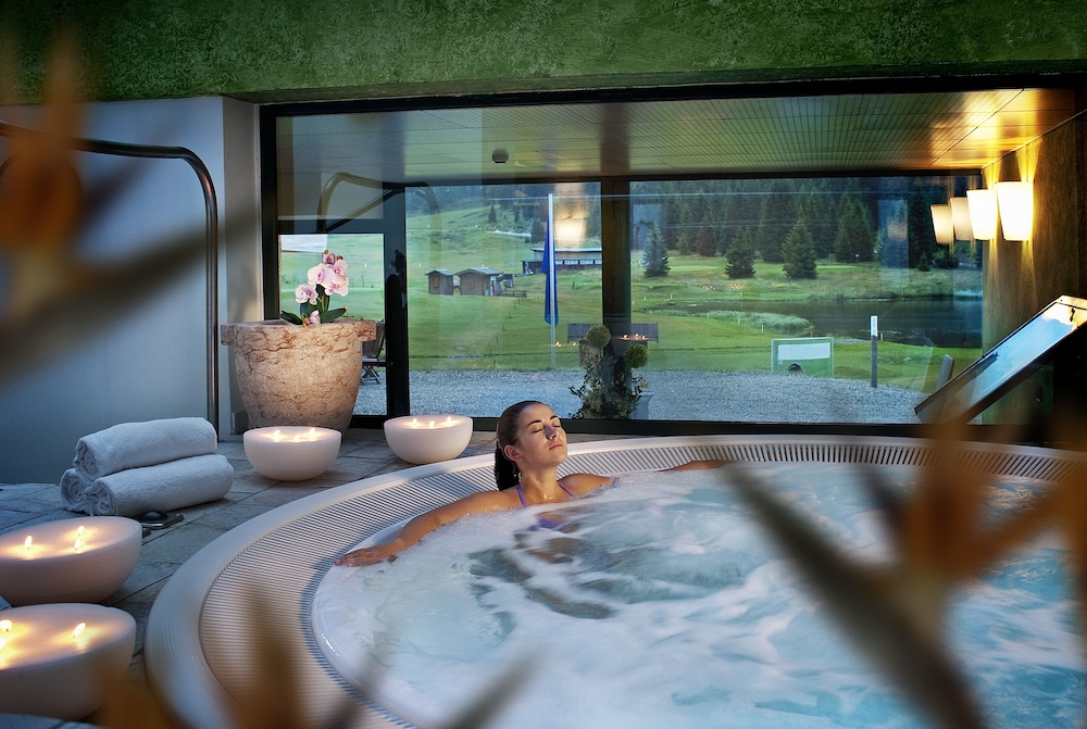 Th Madonna Di Campiglio Golf Hotel 30/74