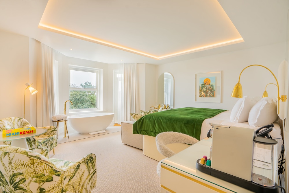 THE NICI Bournemouth 34/50