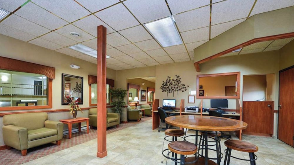 Studio6 Minot, ND 27/38