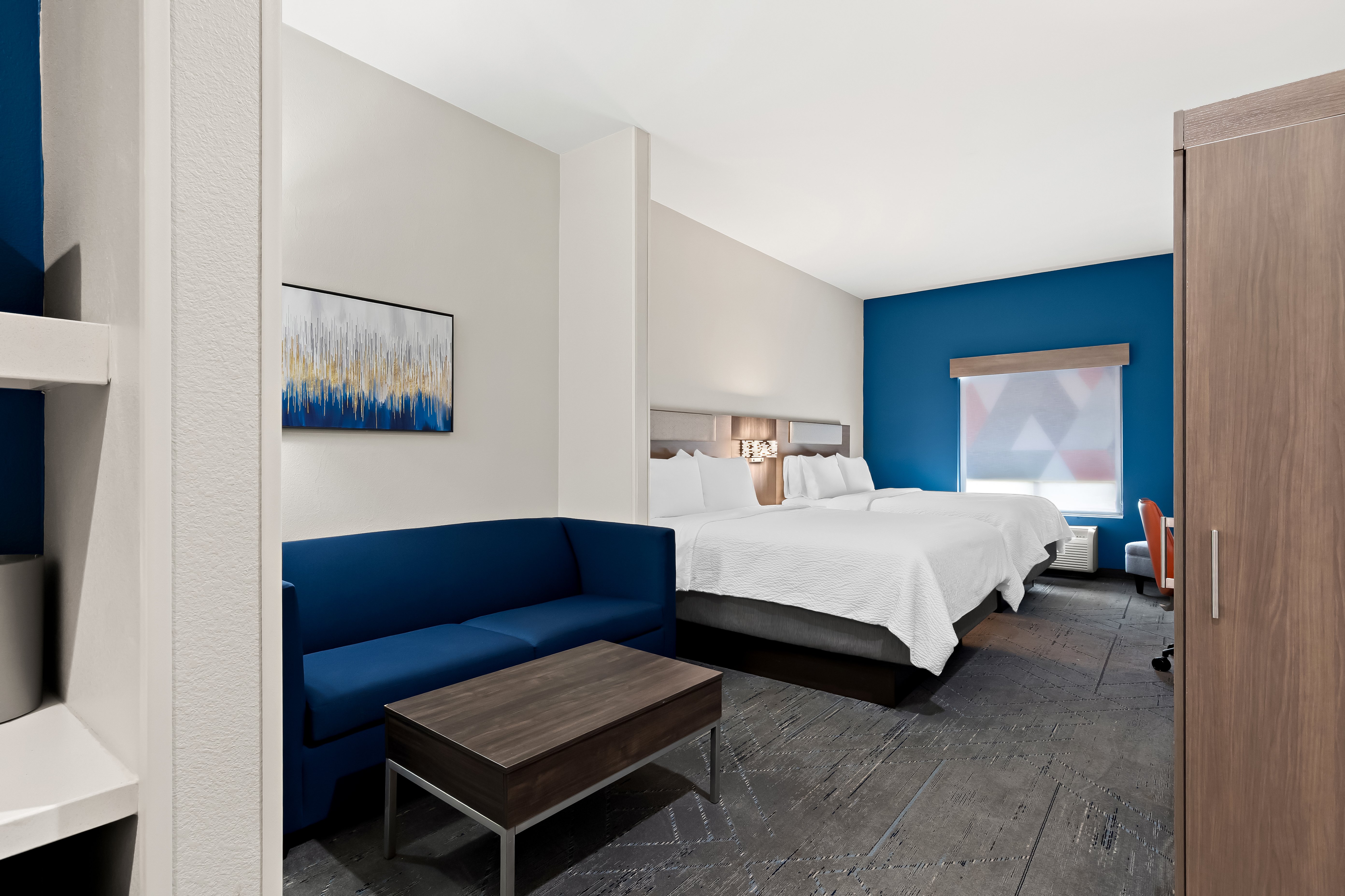 Holiday Inn Express Hotel Suites Perry 41/42