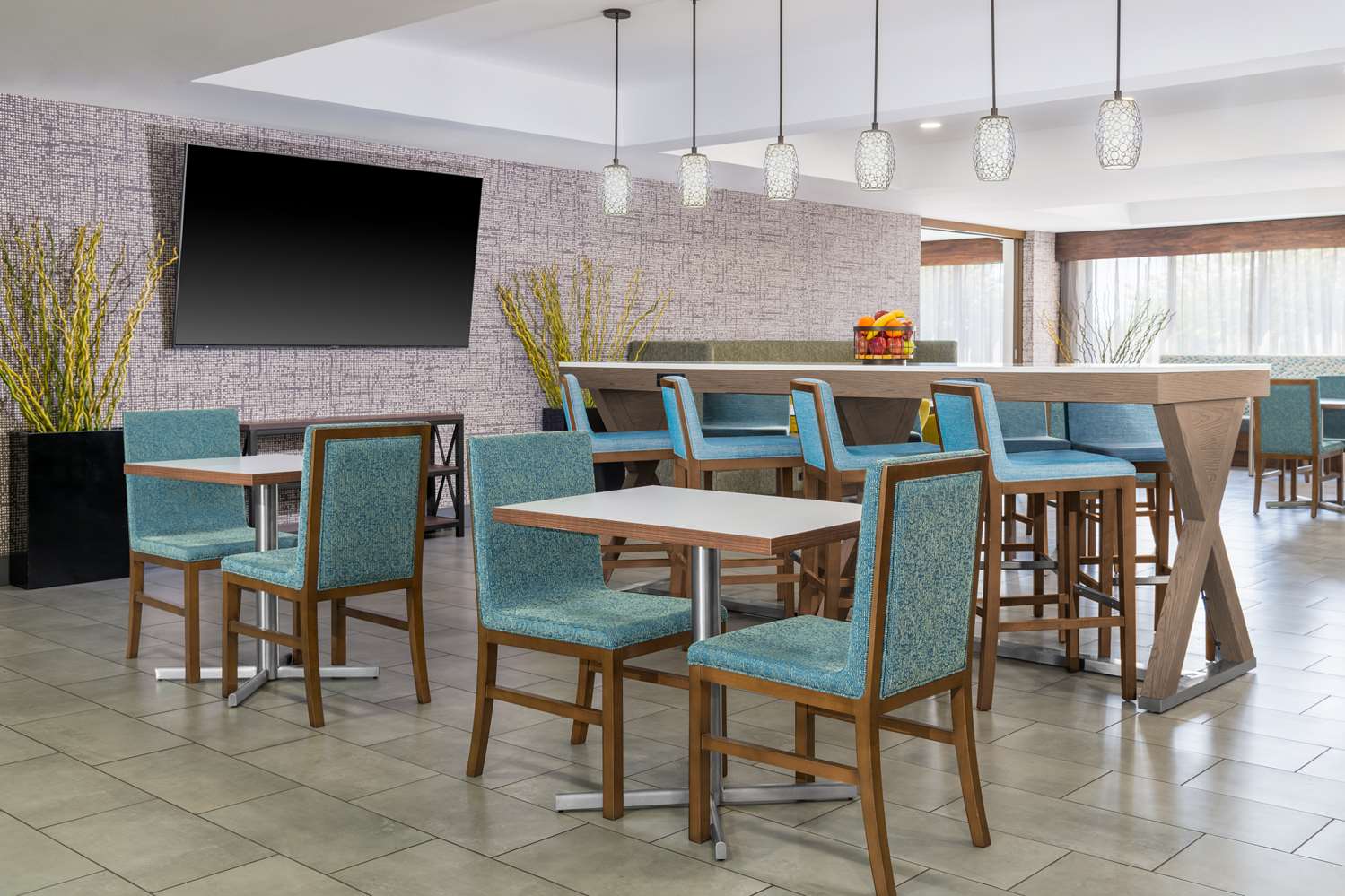restaurant cafeteria